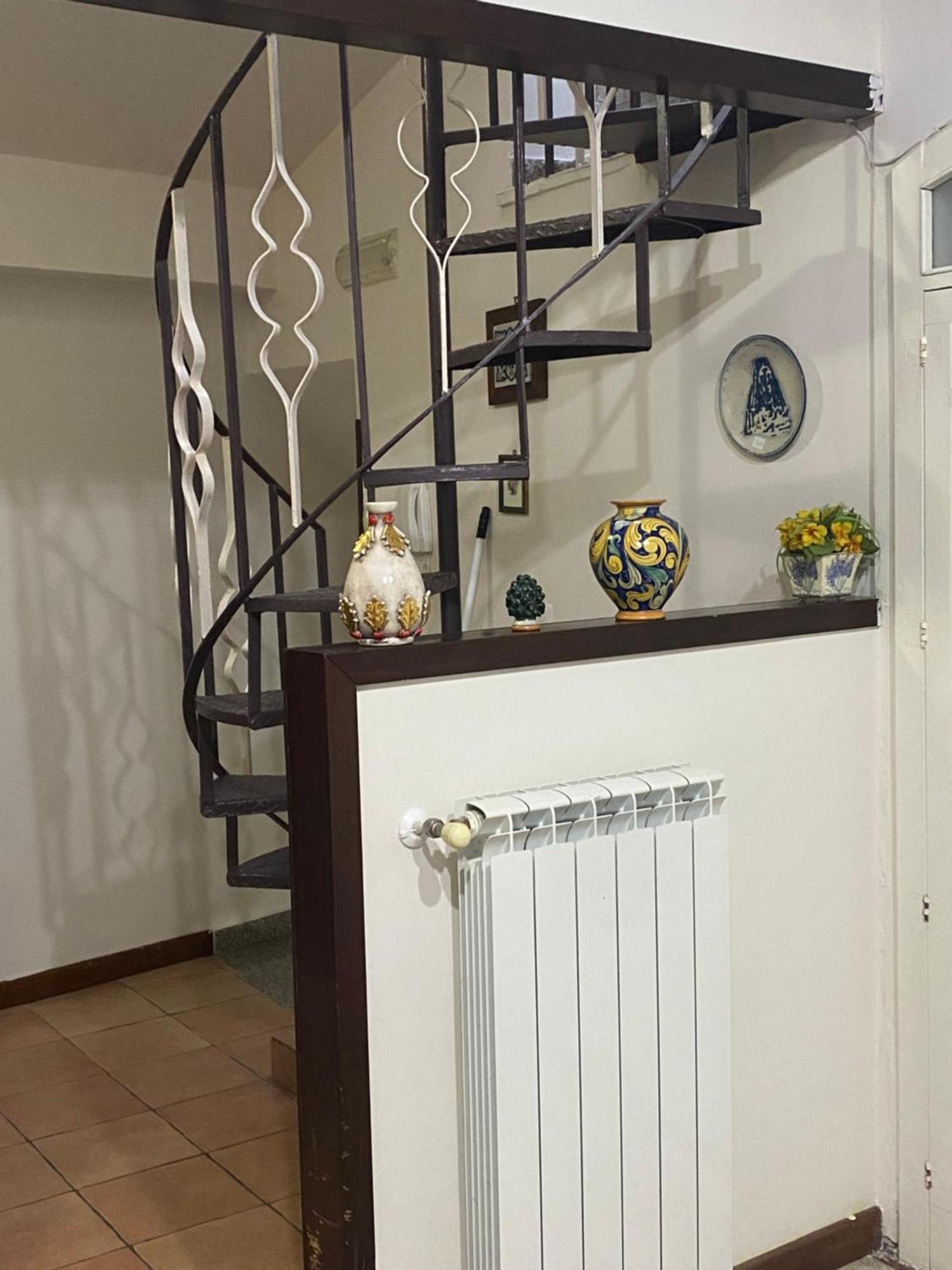 B&B Con Cucina La Ninfea Caltagirone Buitenkant foto
