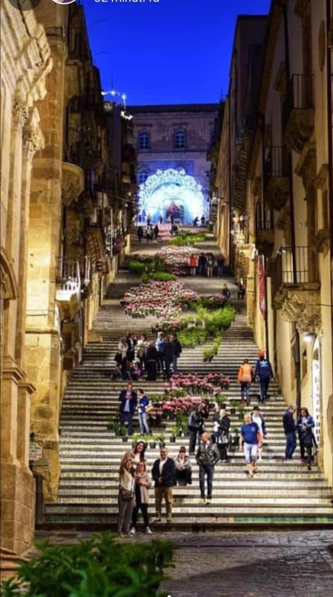 B&B Con Cucina La Ninfea Caltagirone Buitenkant foto